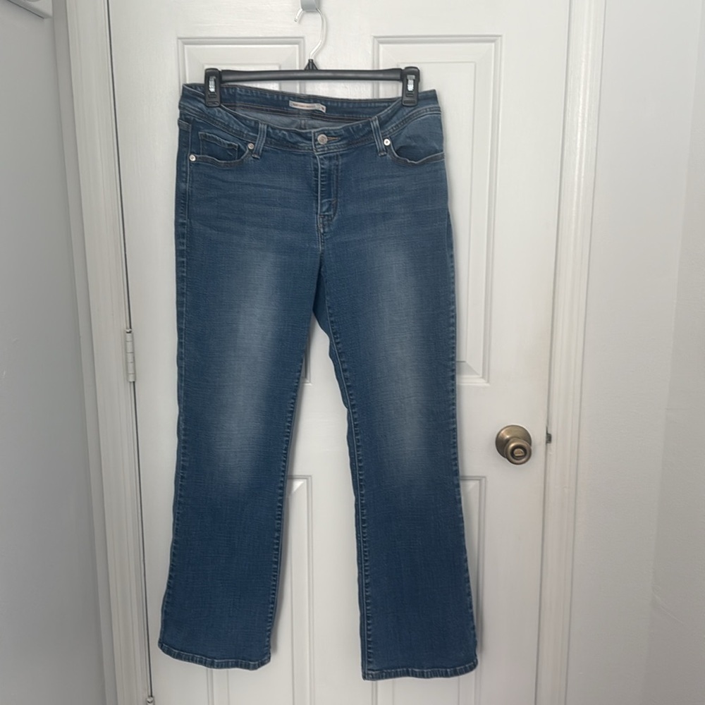 Levi Strauss 529 Women’s curvy boot, cut, distressed denim jeans